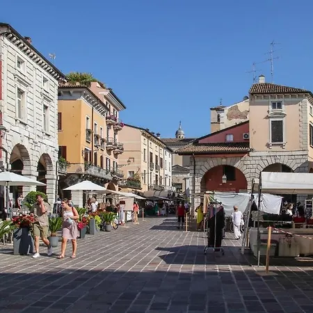 Apartamento La Dama Sul - Fronte E Parcheggio Incluso Desenzano del Garda